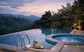 The Sky Imperial Pavoreal Jungle Resort